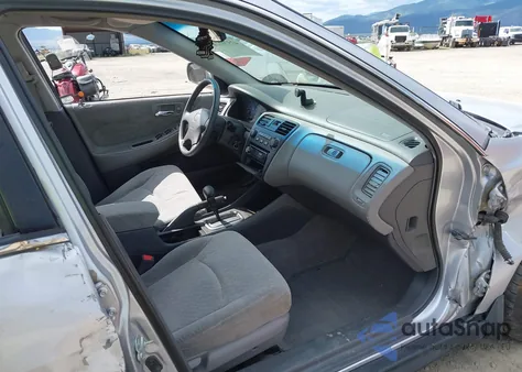 2001 Honda Accord 2.3 Lx from USA, damaged, VIN 1HGCG56441A815752